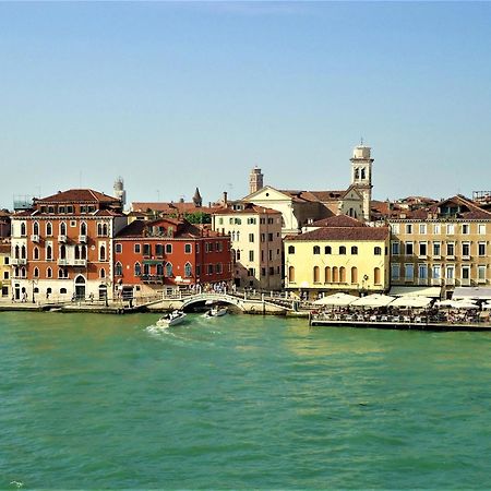 Appartamento Con Vista Zattere Velence Kültér fotó
