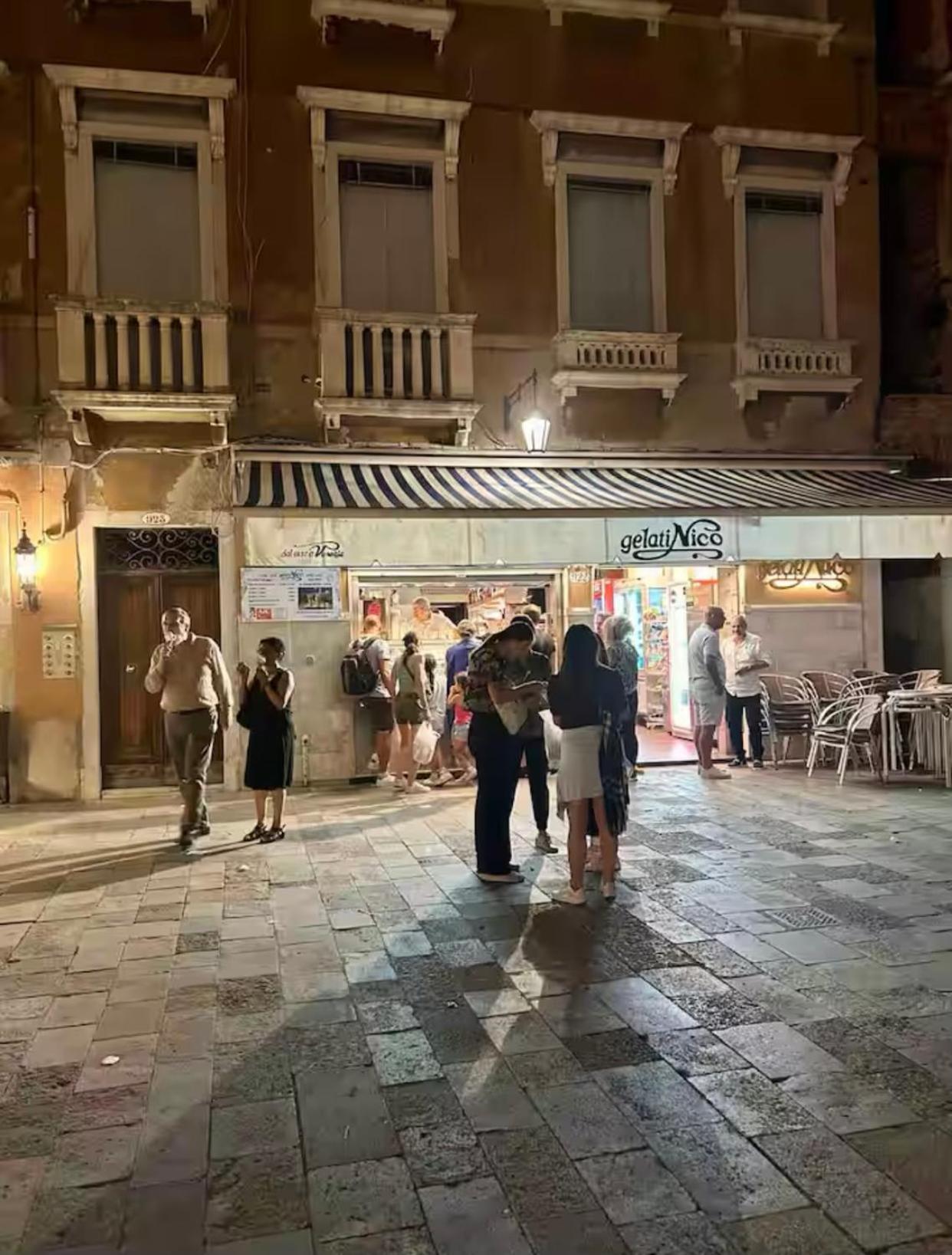 Appartamento Con Vista Zattere Velence Kültér fotó