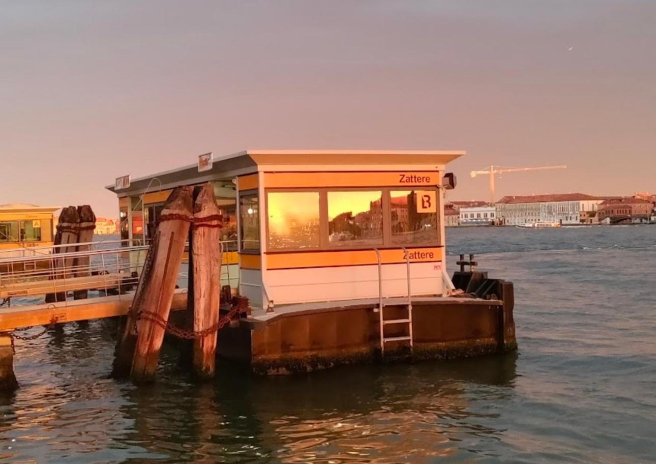 Appartamento Con Vista Zattere Velence Kültér fotó