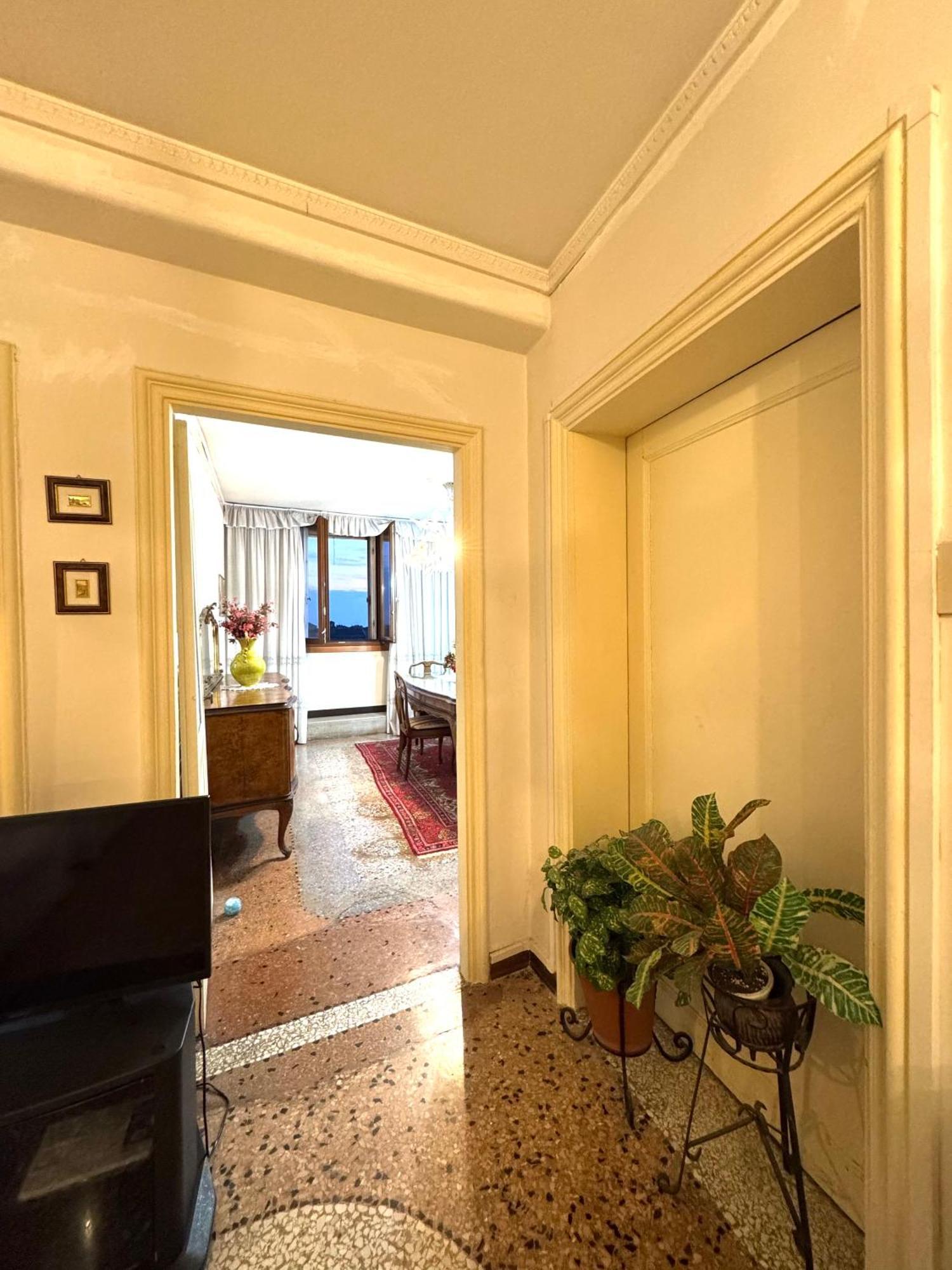 Appartamento Con Vista Zattere Velence Kültér fotó