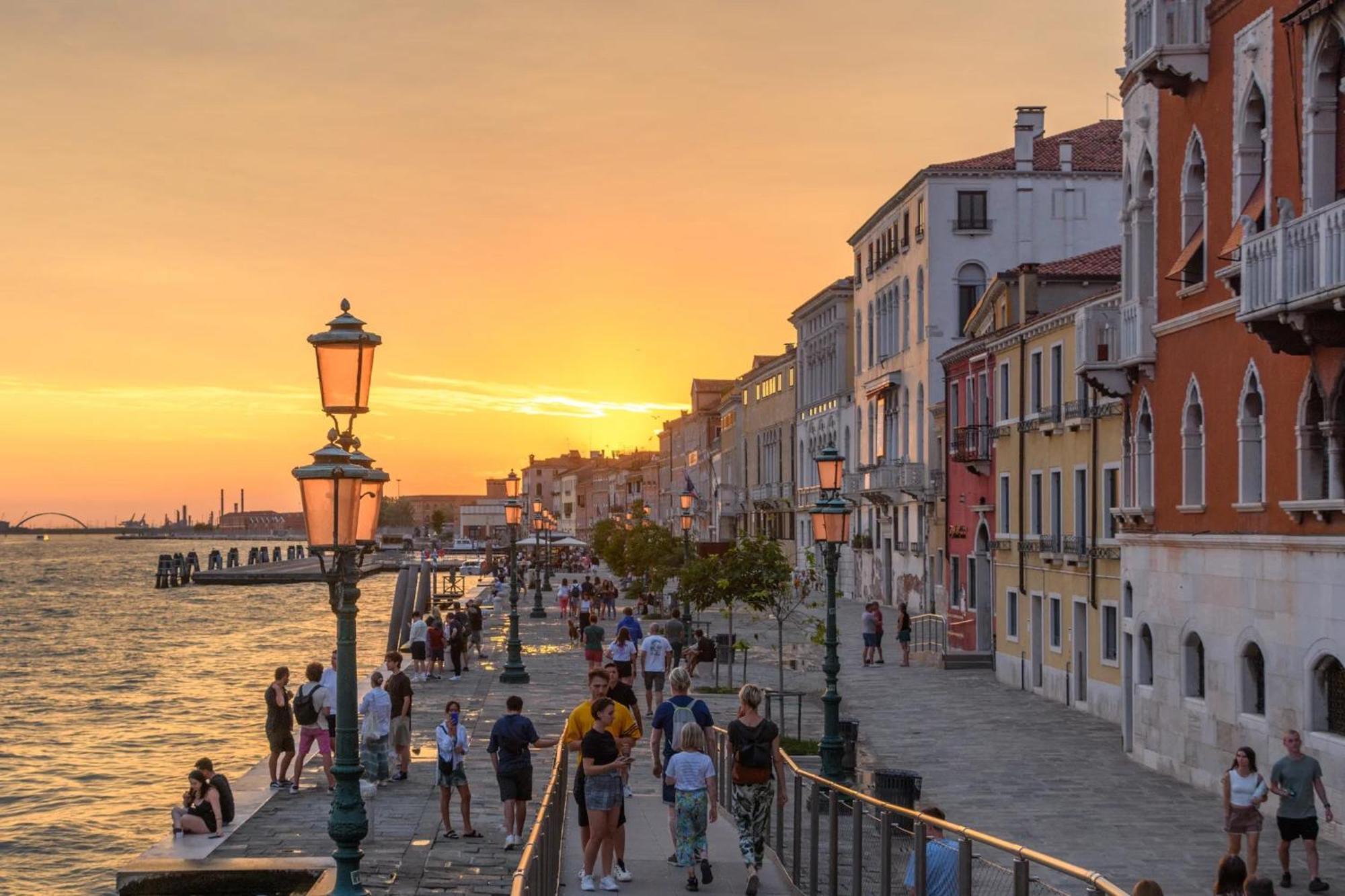 Appartamento Con Vista Zattere Velence Kültér fotó