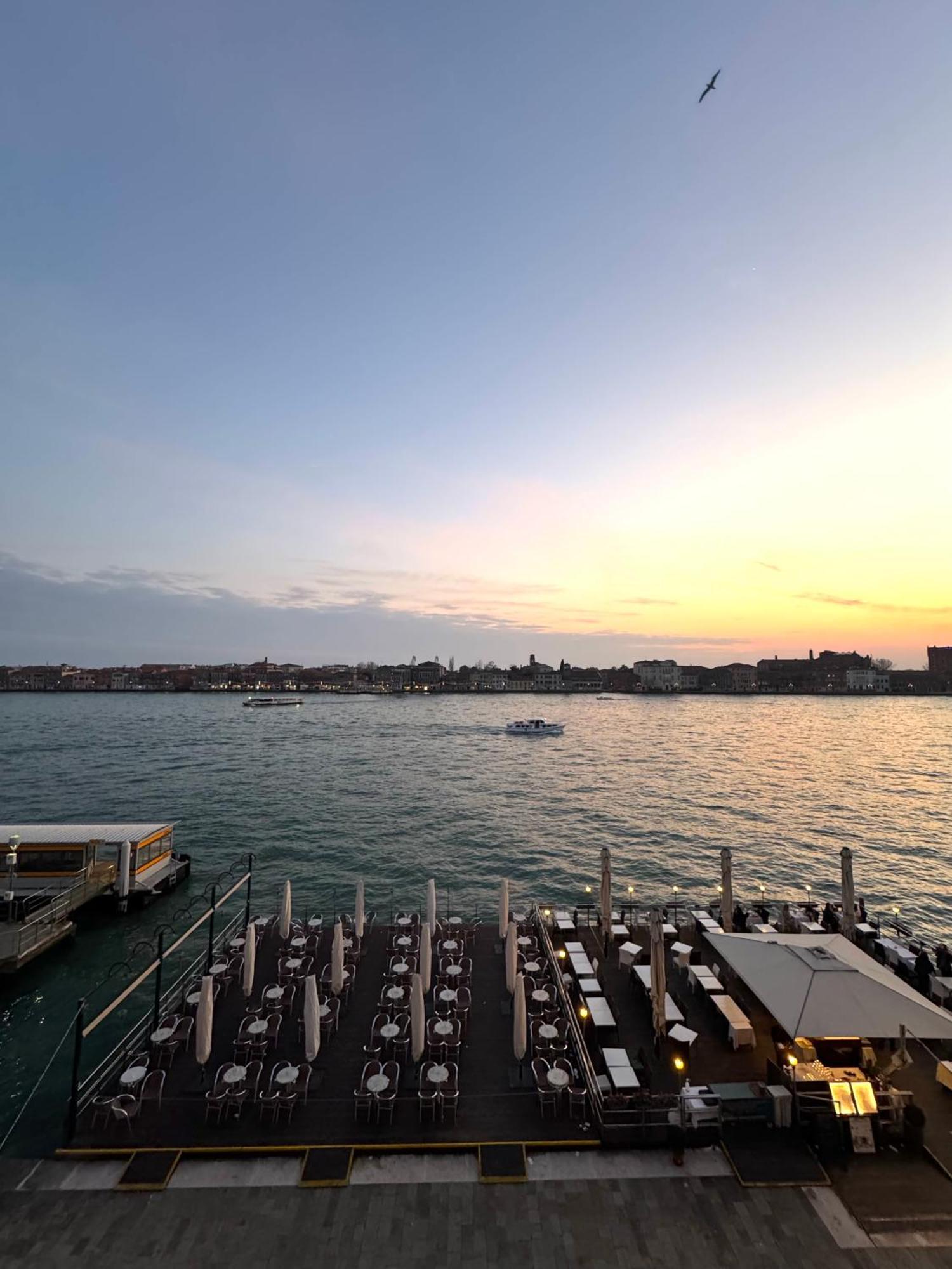 Appartamento Con Vista Zattere Velence Kültér fotó